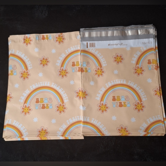 NWT: 20ct. 12x15.5 Polymailers, Random Thank You Cards & Stickers. - Picture 7 of 8